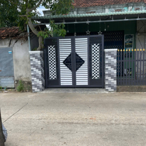 cửa nhà cấp 4 đẹp